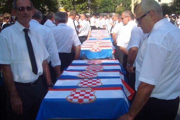 zrtve_pokop_2013_000