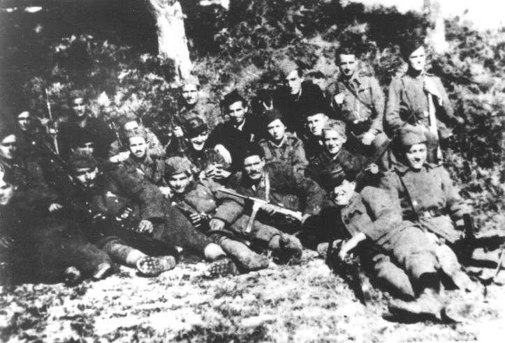 Partizani 9. krajiške brigade koji su čuvali i sprovodili zatvorenike u logoru Glates