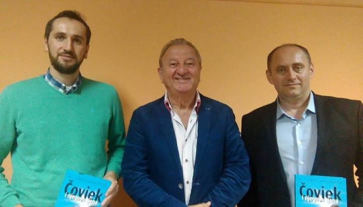 14876241_328972107473305_1966924718_o