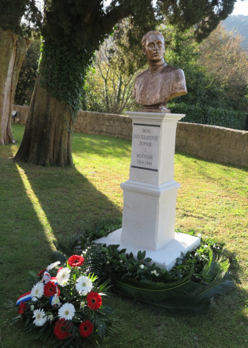 Don Ivo Jelinović bista