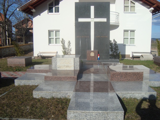 Spomen obilježje Pougarje