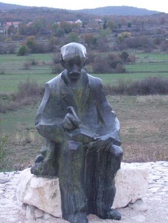 Spomenik u čast Ivanu Sopti u Rasnom