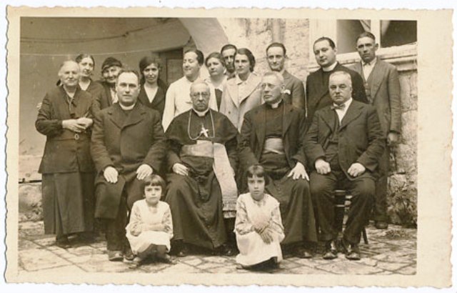 Biskup Josip Carević sl.6